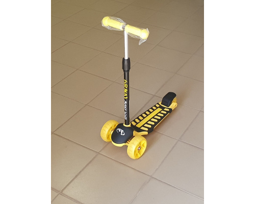 Самокат 3-х колесный ''TT Lambo''